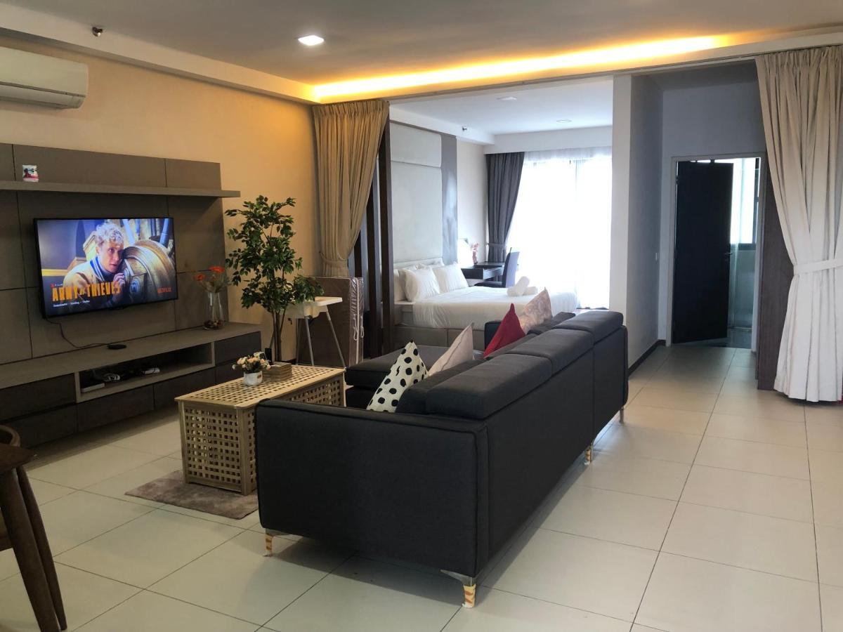 Seaview Water Purify Cozy Comfortable For Short & Long Stay In The Landmark By Katana جورج تاون المظهر الخارجي الصورة