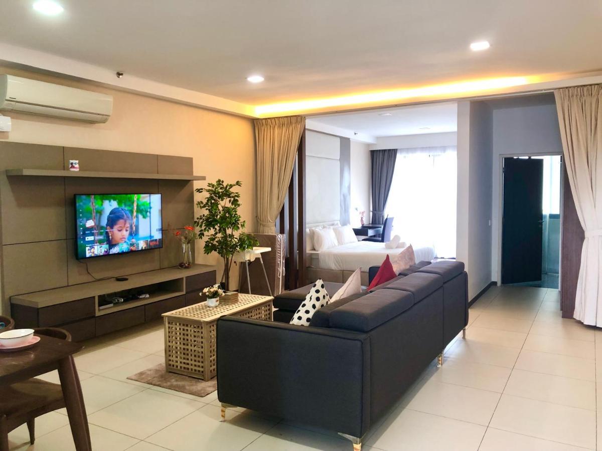 Seaview Water Purify Cozy Comfortable For Short & Long Stay In The Landmark By Katana جورج تاون المظهر الخارجي الصورة